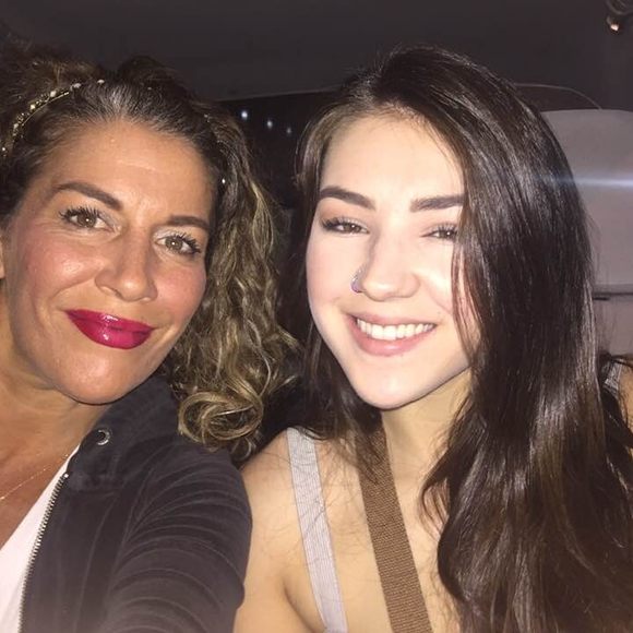 Meet your Posher, Alane - Picture 1 of 1